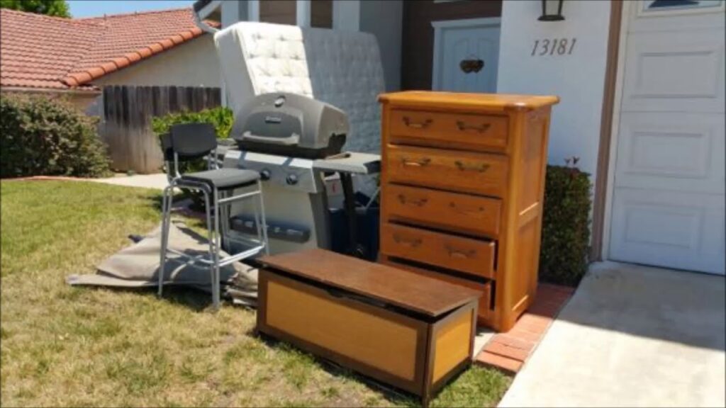 Old Furniture Removal – A Complete Guide to Stress-Free Disposal